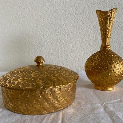 Three-piece Mid Century weeping bright gold set 