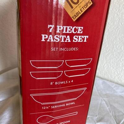 New in box 7 piece pasta set