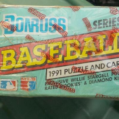 Never opened Donruss Baseball cards 1991. 36 pks.