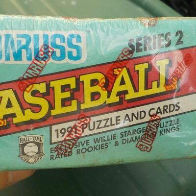 Never opened Donruss Baseball cards 1991. 36 pks.