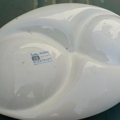 " Eva Zeisel 14 in. Vegetable serving dish:.