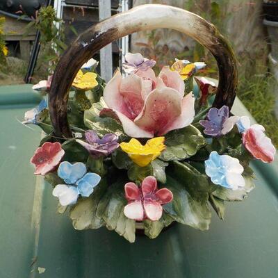 " Capodimonte Ceramic Flower arrangement".