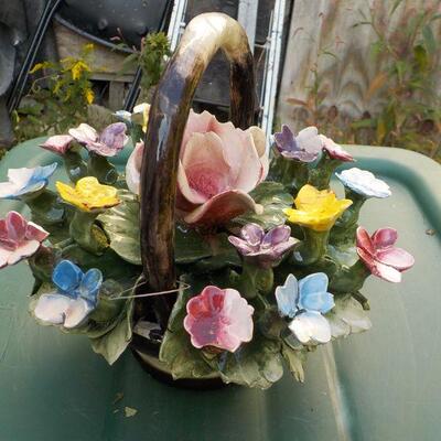 " Capodimonte Ceramic Flower arrangement".