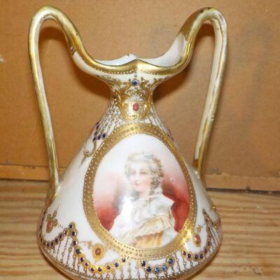 1800's late Nippon vase .and hand painted.