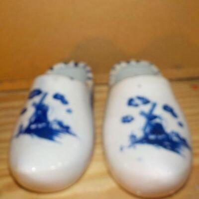 ' Holland Shoes made of ceramic".