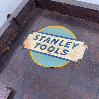 .67. Antique Stanley Tools 904 Wood Chest
