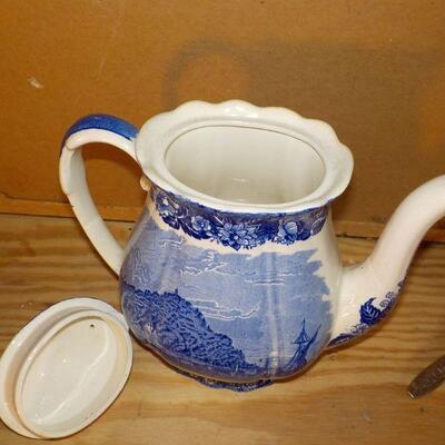 Vintage " Erith Kent Thames River / Palissy Pottery Coffee Pot".