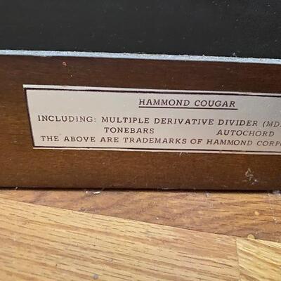 Hammond cougar spinet organ 1970s walnut