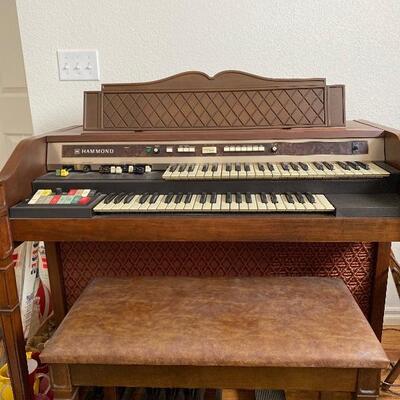 Hammond cougar spinet organ 1970s walnut