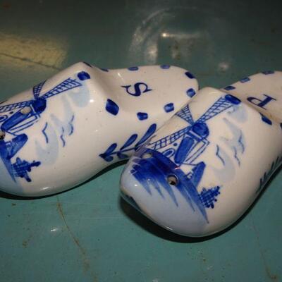 Blue & White Salt & Pepper, Shoes Delft Holland