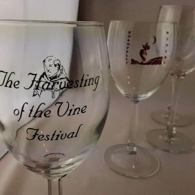 6 Souvenir Glass Stemware