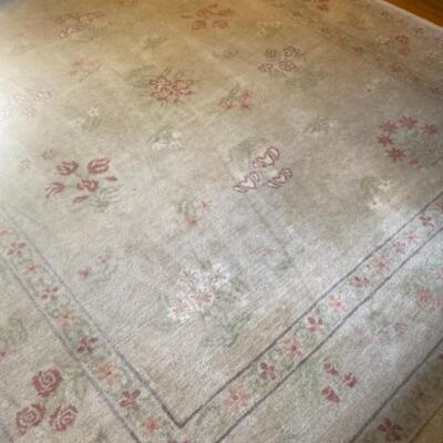 406: French Country Living Wool Pile 8’ x 10’ Area Rug 