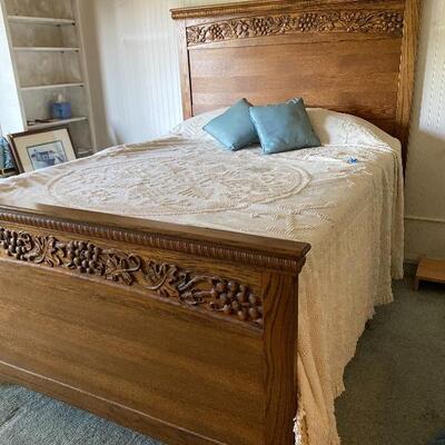 Carved Oak Queen Size Bed
