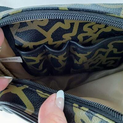 Doggy & Doggy Dog Pattern Purse