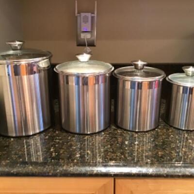 420: Set of Tramontina Storage Canisters  with accessories 