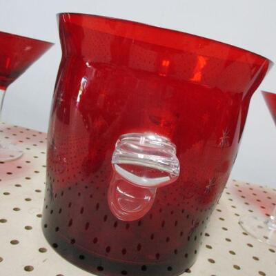 Lot 68 - Art Deco Red Glass Ice Bucket & Glass