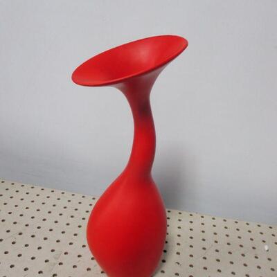 Lot 69 - Art Deco Red Vase