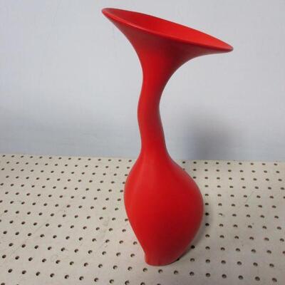 Lot 69 - Art Deco Red Vase