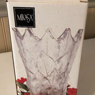 #194 Mikasa Vase