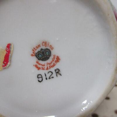 Lot 76 - Porcelian Vintage Chinaware