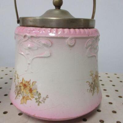 Lot 77 - Antique/Vintage Bridgwood Pottery England Biscuit Barrel 