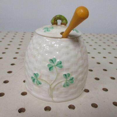Lot 83 - Belleek Beehive Honey Pot 