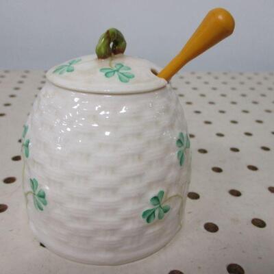 Lot 83 - Belleek Beehive Honey Pot 
