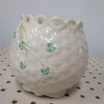 Lot 84 - Irish Belleek Shamrock Dish
