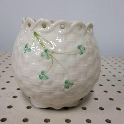 Lot 84 - Irish Belleek Shamrock Dish