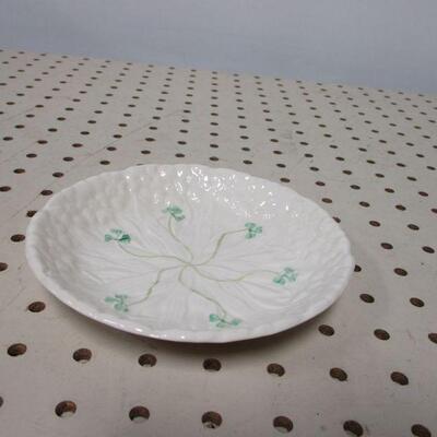 Lot 87 - Irish Belleek Shamrock Daisy Accent Dish