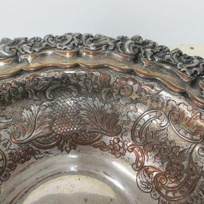 Lot 90 - Serving Dishes
