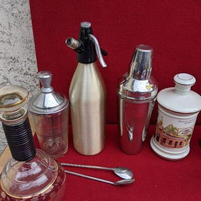 Vintage bar and decanter collectibles