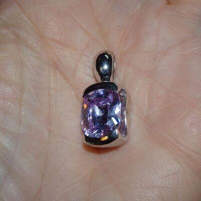 Gorgeous Sterling Silver 925, MM Amethyst Brilliant Pendant Necklace, 6.2g  