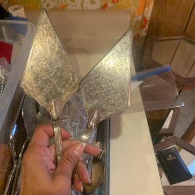 Beautiful Antique Vintage Silver Plated Cake Slicers
