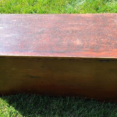 G27: Antique Solid Wood Trunk