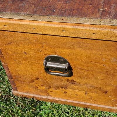 G28: Antique Solid Wood Trunk