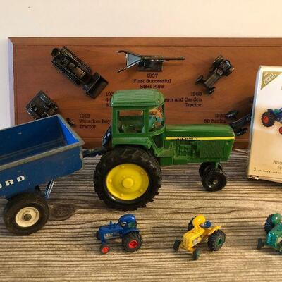 L14: John Deere Collection and More