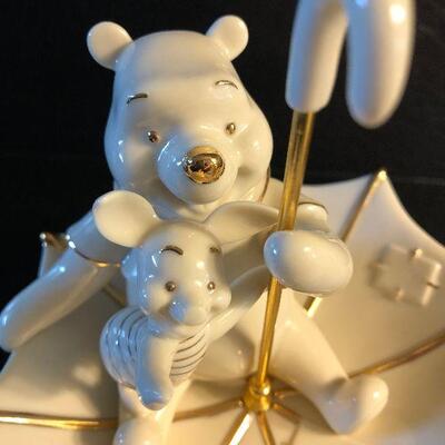L29: Winnie the Pooh Lenox Figurine
