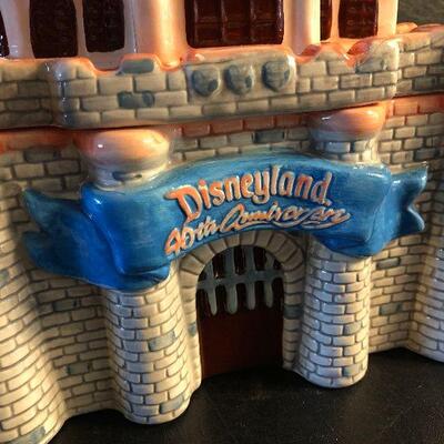 L39: Disneyland Cookie Jar