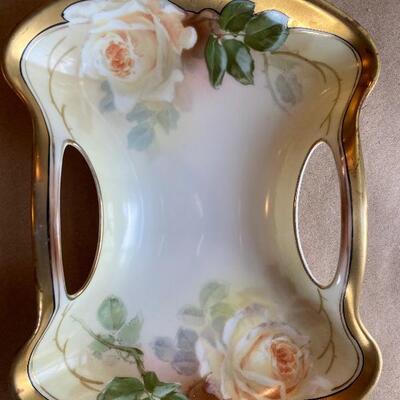 Porcelain serving dish 10 inches max