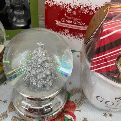  Christmas lighting and decor lot 