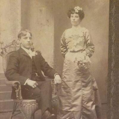 3- 1900's photo's of current styles"'