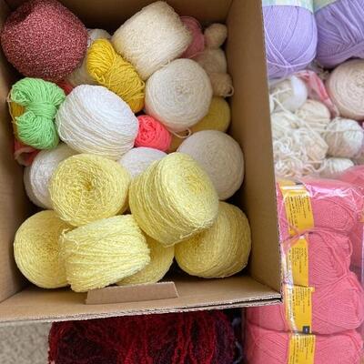 Massive yarn lot 