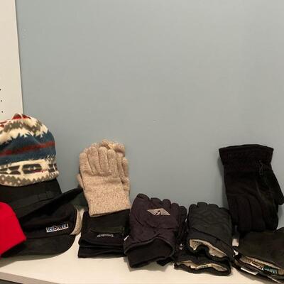 607 Mens Hats & Gloves