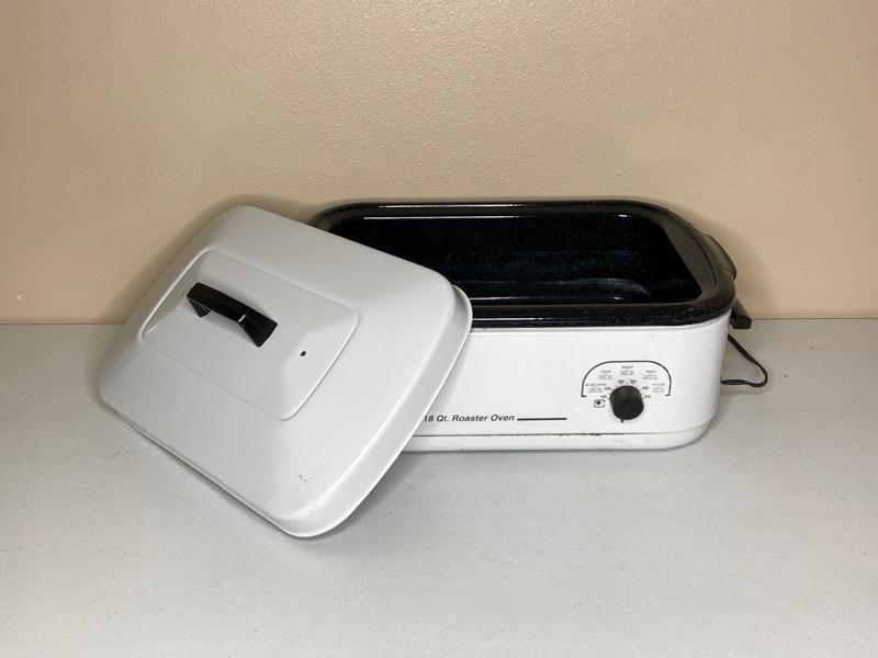 Nesco 18 Quart Roaster Oven with Extra
