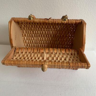 IDT 15  VINTAGE STRAW BASKET PURSE