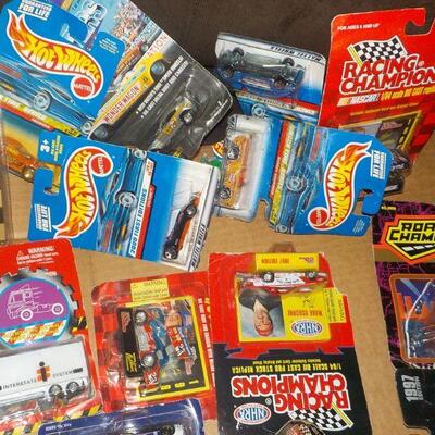 " 1995 to 2000 Never opened Hot Wheels & Racing Collection (24).