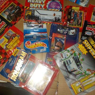 " 1995 to 2000 Never opened Hot Wheels & Racing Collection (24).