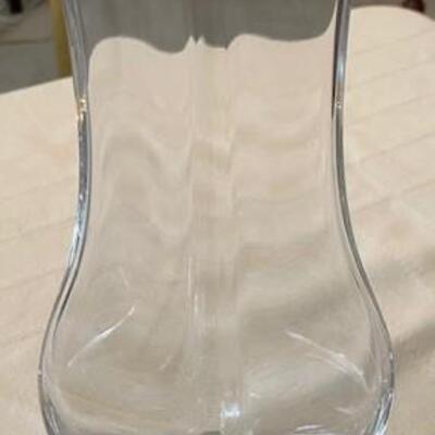LOT#23LR: Marked Baccarat Crystal Vase