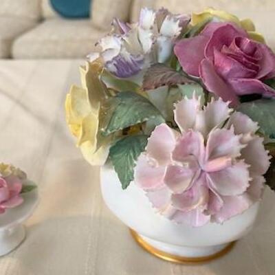 LOT#26: Pair of Staffordshire & Royal Doulton Porcelain Flower Bouquets